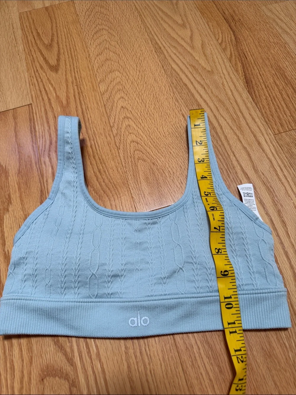 Alo yoga XS cable knit seamless padded sports bra.